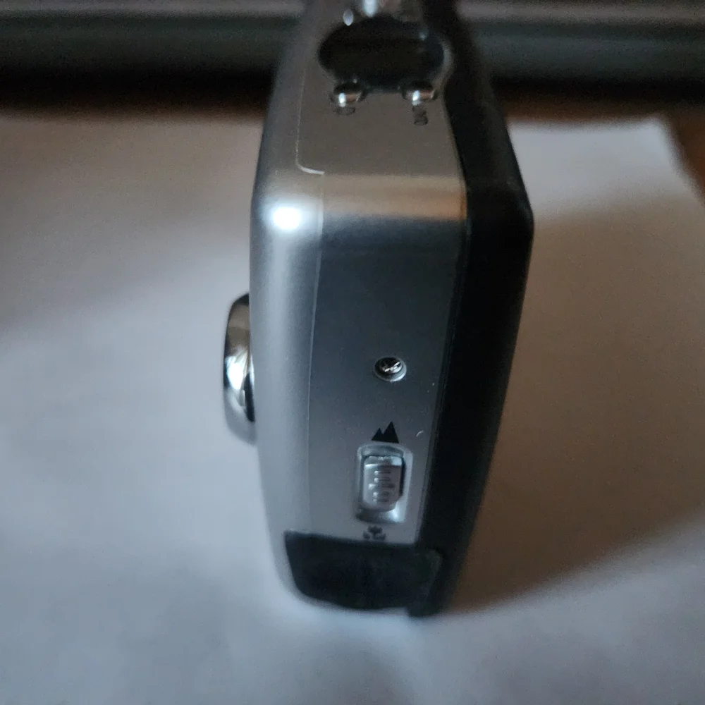 DSHOT III 1.3 Mega Pixel Digital Camera - Silver